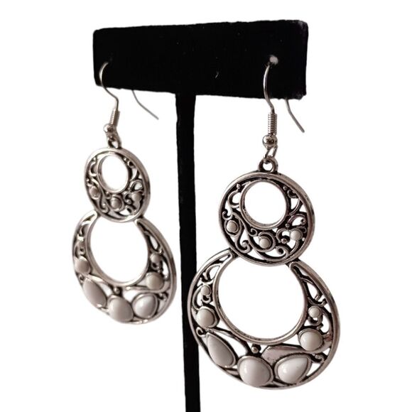 Boho Chandelier Dangle Earrings White Cabochons Silver Tone Western Whimsigoth. - Picture 6 of 16